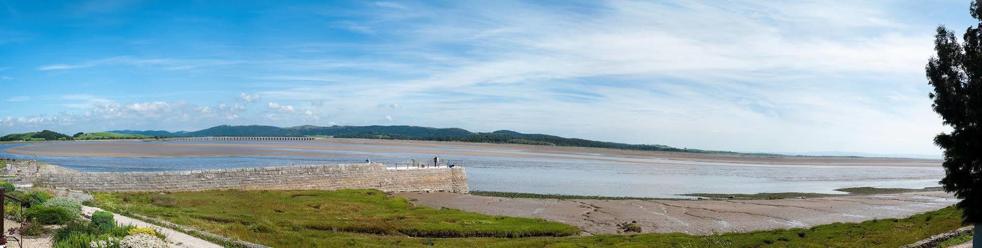The Bay Horse Hotel And Restaurant Ulverston Exterior photo