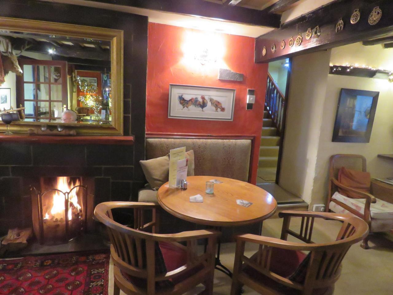 The Bay Horse Hotel And Restaurant Ulverston Exterior photo
